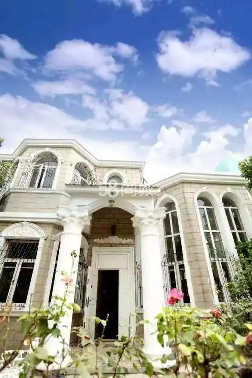 济南槐荫美里湖街美里花园a区(1-4号)美里花园a区(1-4号) 6室3厅3卫