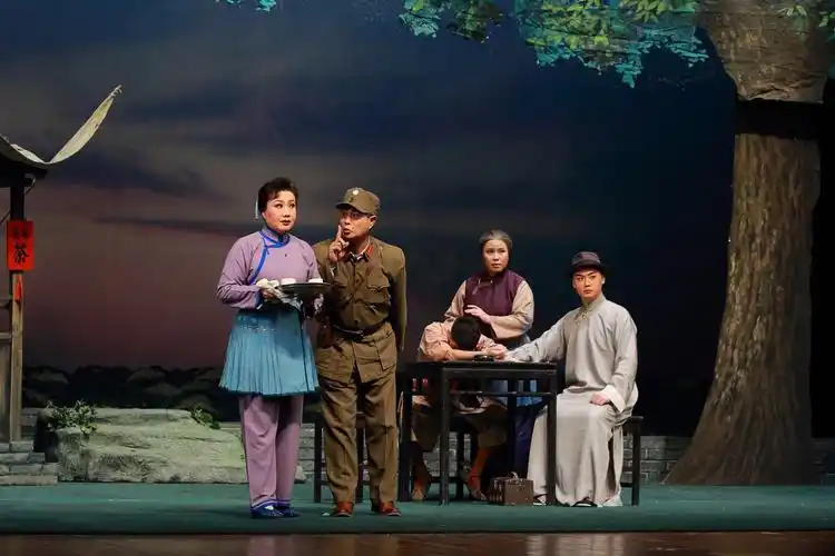 现代京剧《沙家浜》～由北京京剧院演出