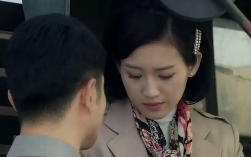 金玉瑶:美女被中统主任抓捕,沈立为了营救美女,舍命相救