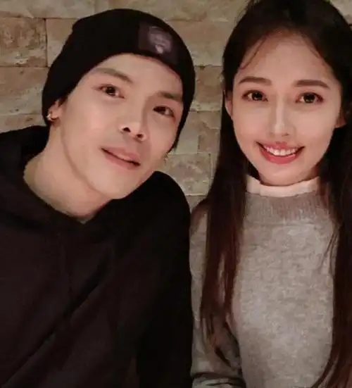 "但观众听了后都表示:别再老提他是人家老公了.