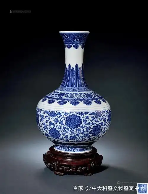 绝美的清代乾隆青花瓷器高清大图鉴赏