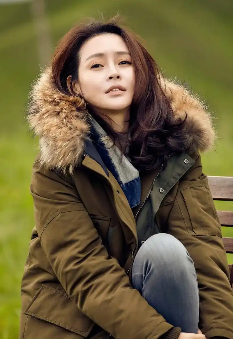 演员于明加的清醒人生,和她生命中深爱的一个重要男人