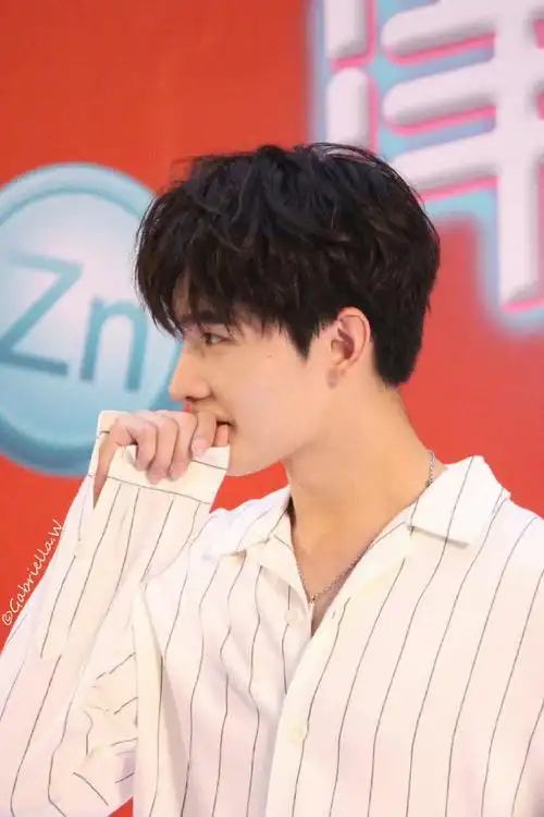 现实比照片好看的明星##杨洋