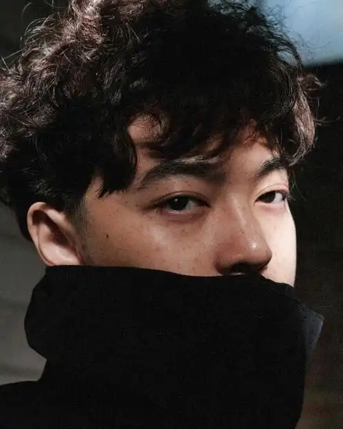 男生10张同一个人自拍照