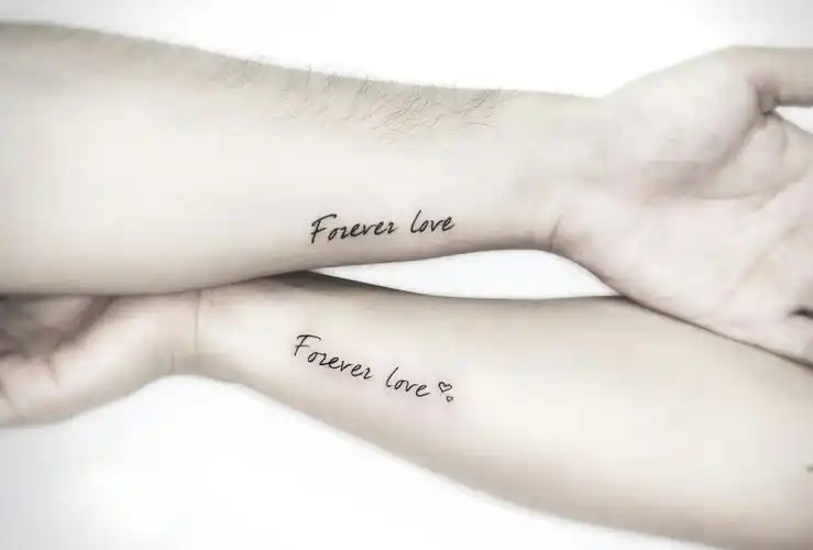 情侣小臂浪漫有爱英文字小爱心纹身图案-无锡纹彩刺青