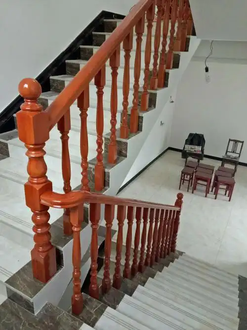 实木楼梯扶手