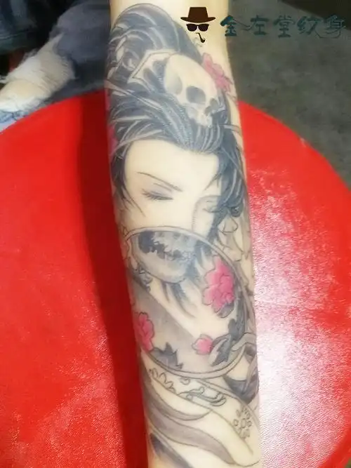 艺妓纹身善恶一念之间 半臂