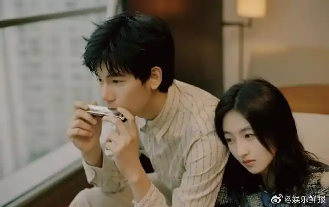 好六520发了张子枫胡先煦拍立得##你好星期六