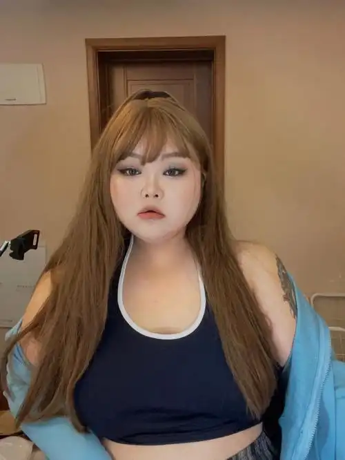 200斤真胖mm也轻松驾驭的秋日穿搭75