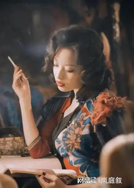 宋轶的曲线,汤唯的腰线,许晴的腰臀,这几位女星性感起来迷死人|旗袍