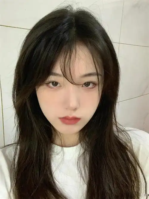 讲真,女生化妆有这"3个"特征,既不精致又显廉价,快看你是吗