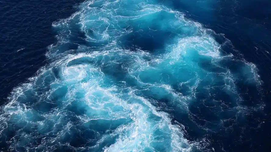 咆哮的海浪图片-风景壁纸-高清风景图片-第13图-娟娟壁纸