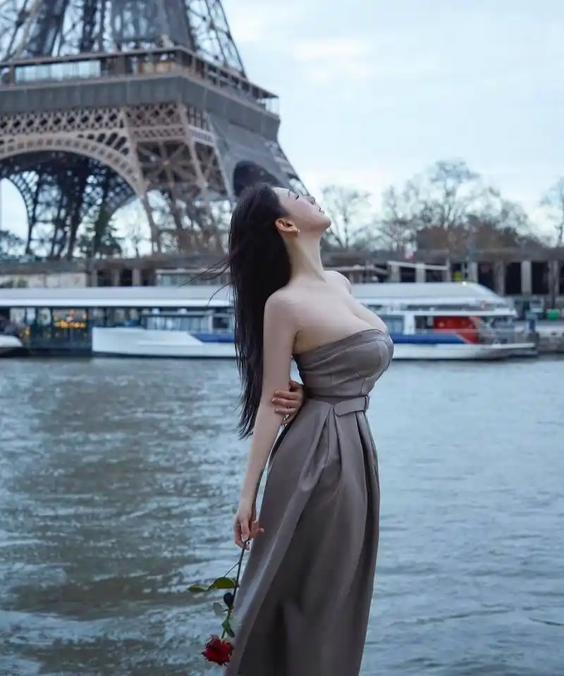 身材微胖才性感 676767