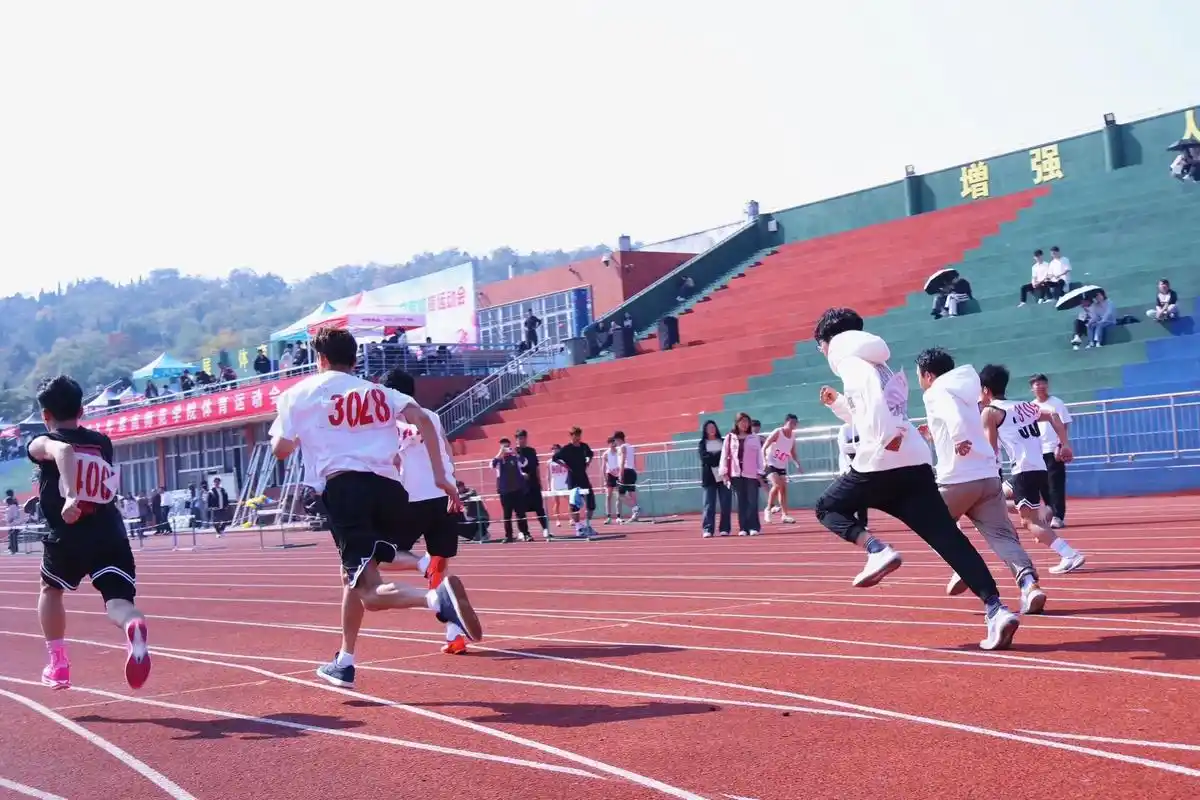 "我只是在拍风景而已"#运动会 这些对于我来说可能是照片,但 - 抖音