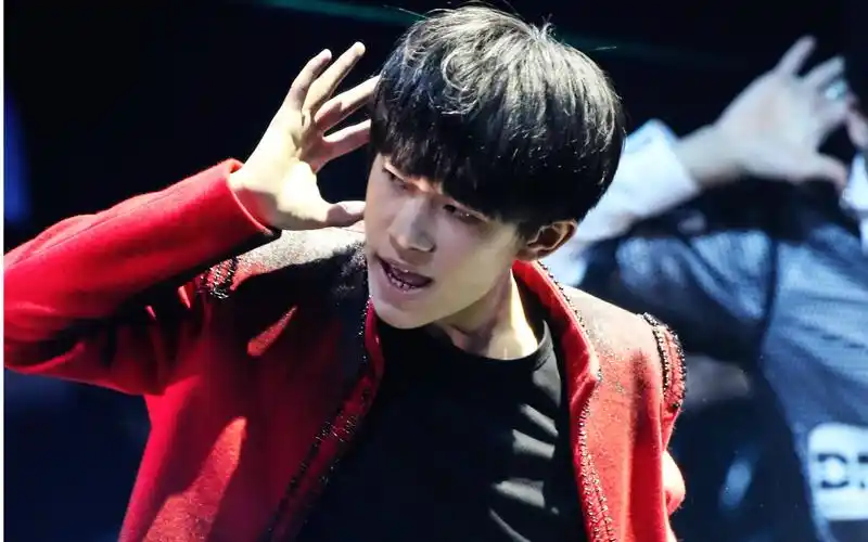 易烊千玺worthit舞蹈混剪