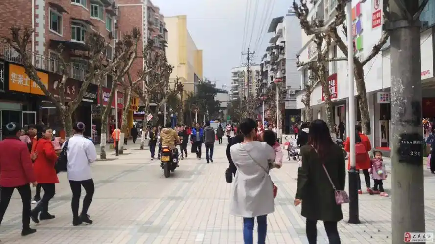 大足步行街要改为车行道了?