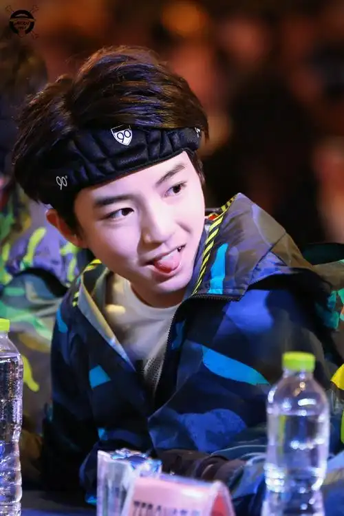 tfboys王俊凯 #tfboys iphone手机壁纸桌面背景 高清 美颜 可爱克帅