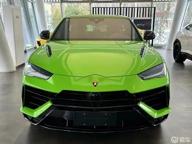 兰博基尼uruss 绿色珍珠漆 好看不