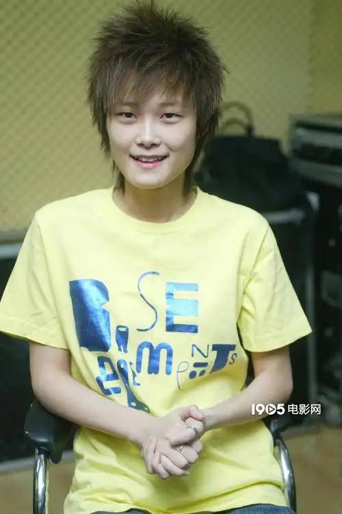 重温青葱岁月!李宇春15年前珍贵帅气照片曝光_华语制造_图集_电影网_1