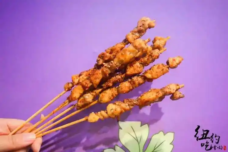 一言不合送龙虾和帝王蟹?!纽约这家烤串店真6!