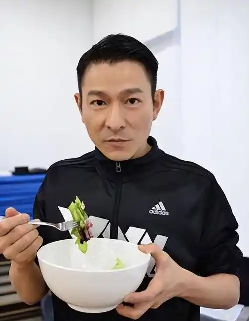 61岁刘德华为什么超逆龄?