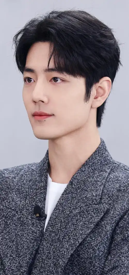 #肖战c位侧颜##肖战直播出图##肖战小括号#