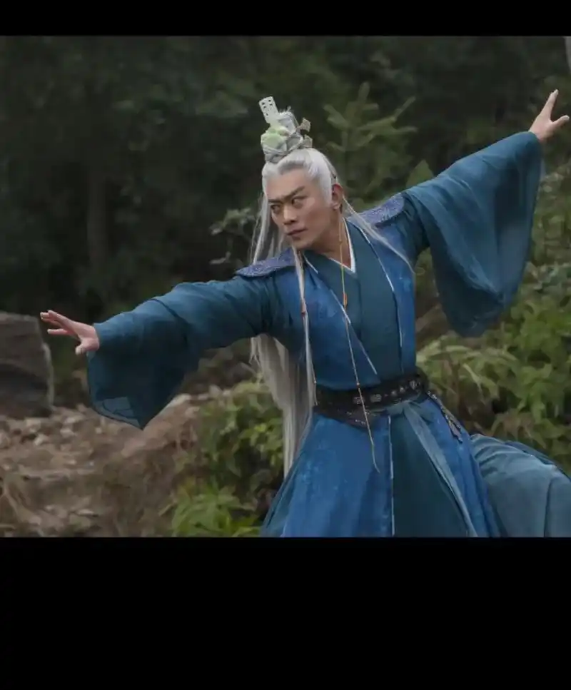 古装男神 #拍戏现场幕后花絮 #影视拍摄现场 - 抖音