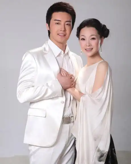 【图】女歌唱家吕薇的丈夫简介 揭江南美女的艺术之路