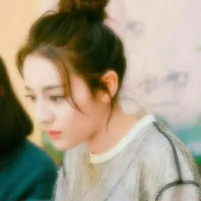 迪丽热巴79头像