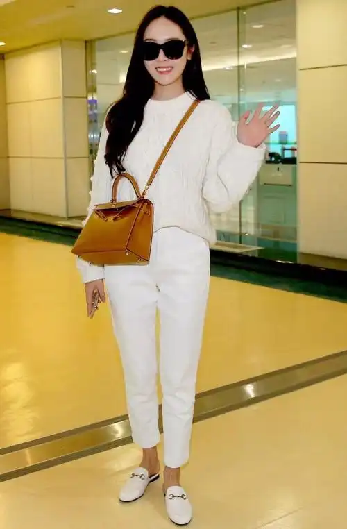 白色裤子搭配什么鞋子才好看?教你6种个性穿搭,独具时尚感!