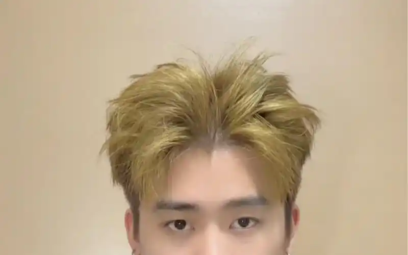 听说女生都喜欢黄头发的男生