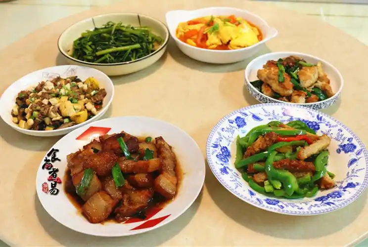 原创家人来吃饭,我下厨做了几个家常菜,经济实惠很满意,大家都吃撑了