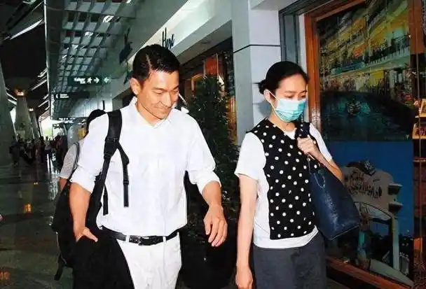 刘德华赖文慧关系曝光,除了结婚证啥都给了|演员|记者|朱丽倩|演唱会