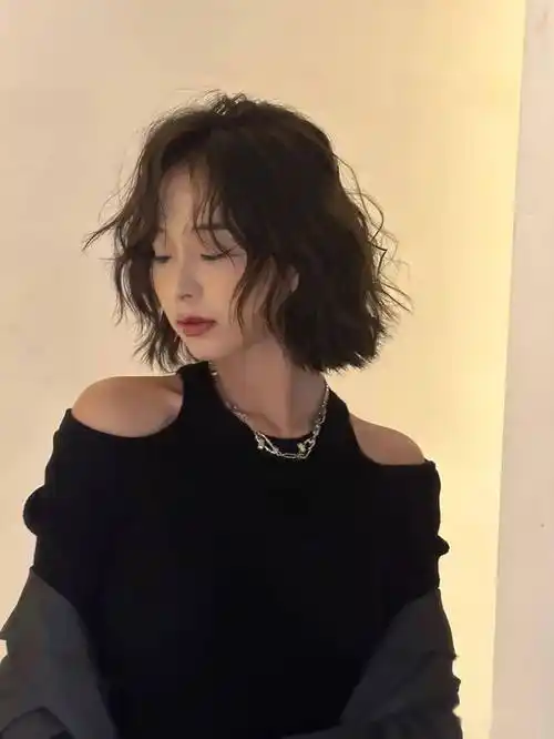 百看不厌"冬短发烫",烫发约起来!_中国_发型_人类