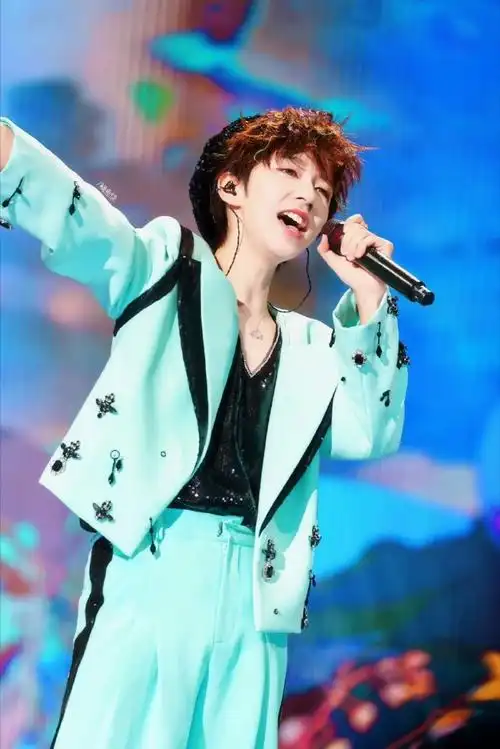 贺峻霖一天solo舞台##贺峻霖谧境