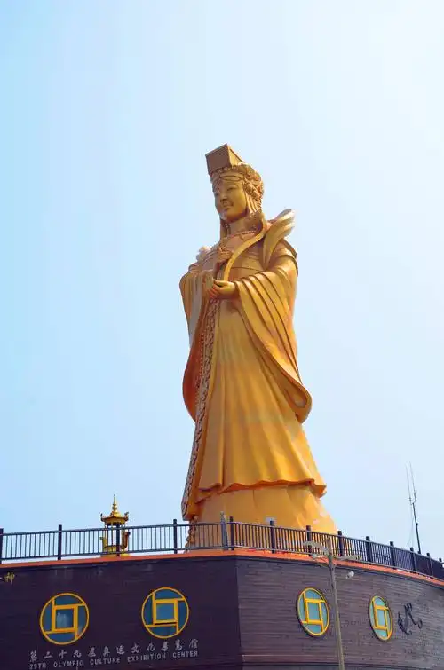 这里有妈祖神像.