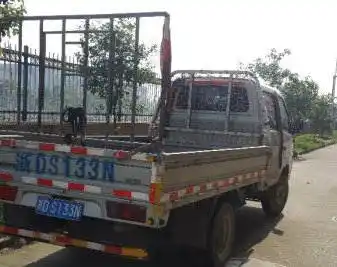 个人精品二手3米2黑豹双排小货车,无剐蹭,无碰撞,无事故,自己加装护栏