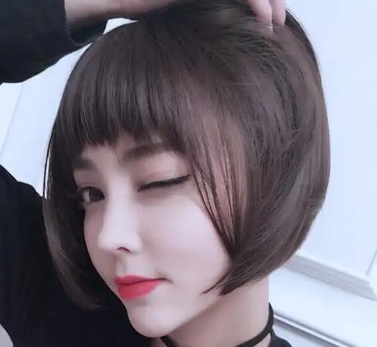 女生头发别乱剪, 今年流行这几款发型, 时髦又减龄