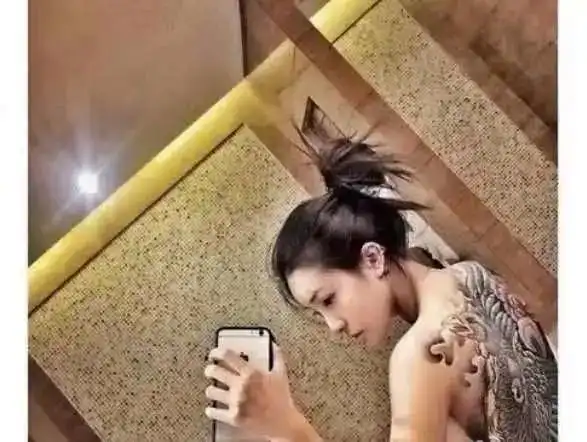 the9,硬糖少女303和into1同台,同为选秀出身,如今境遇却大不同_资源