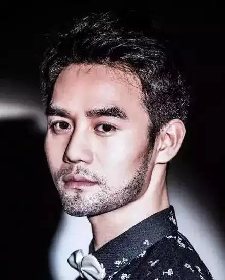 留着性感络腮胡子的男星,王一博变了样,最好看的不是肖战而是他|陈坤