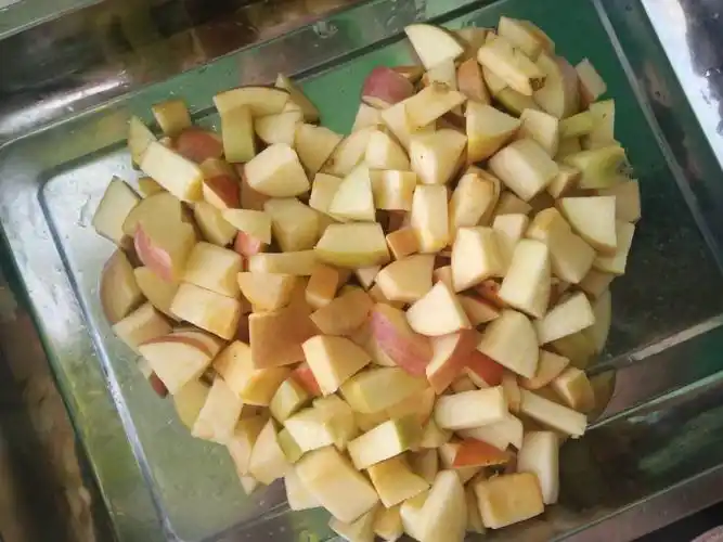 堉萌幼儿园小班～水果沙拉