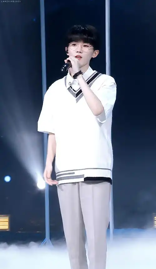 咋这么多楼人那我也来爽歪歪来看帅哥郑州蛊王马嘉祺