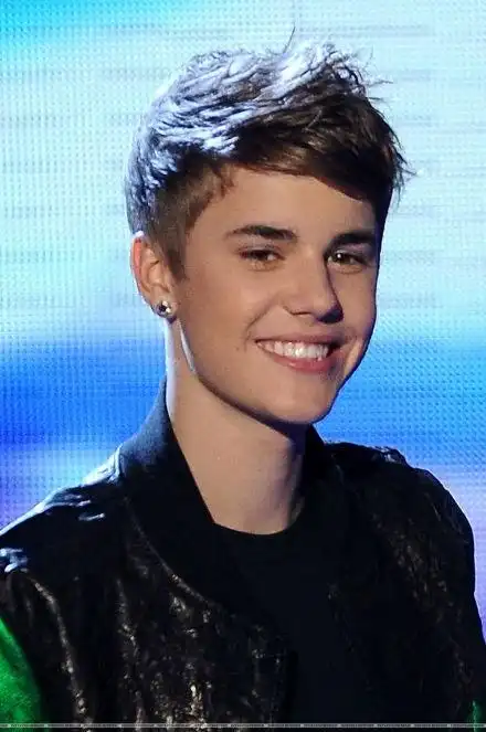 谁有justin bieber飞机头的图片,我要换发型