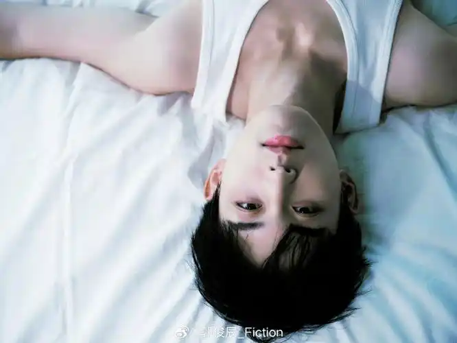 一条plog告别2023##就要辰现在#用库存凉快跨个年郭俊辰超话