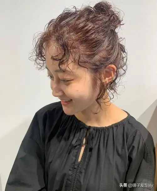 脸大头发少适合什么发型(头发少个子不高脸盘大选这3种)-四五百科