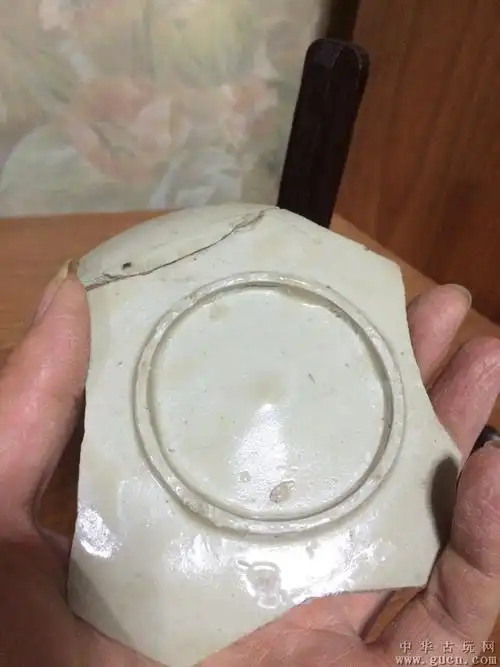 宋代定窑漂亮的瓷片