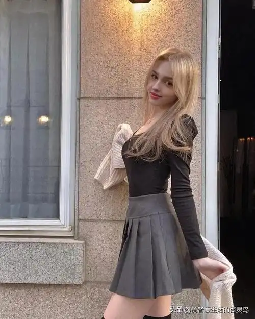 karimova elina绝美照片曝光,颜值巅峰引爆眼球!