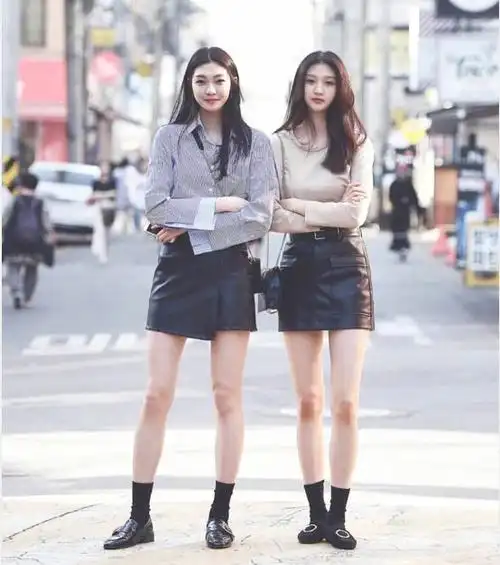 最近的韩国街头大家都喜欢这样穿