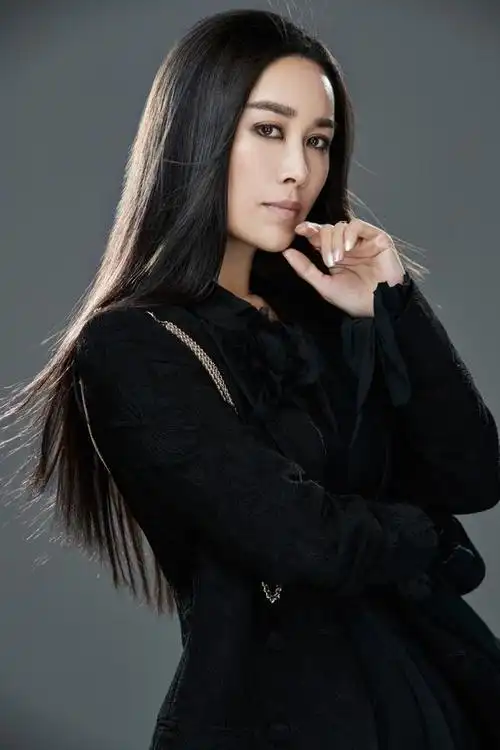 综合来看,那英健康问题的事件提醒着我们:无论是在舞台上还是生活中