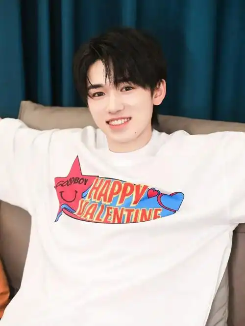 图片自修#宋亚轩 #个人标签想吃